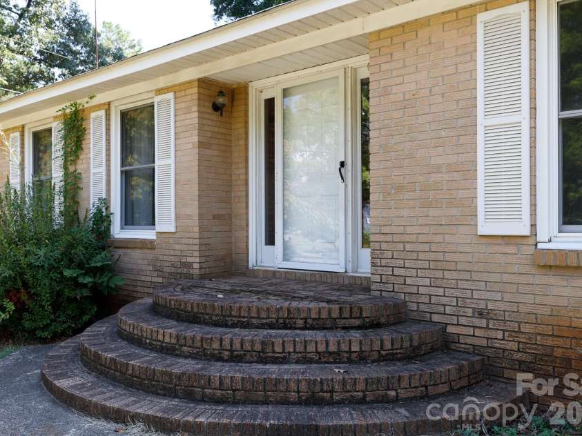 1731 Colony Road, Rock Hill, SC 29730.  MLS# CAR4427339, YatesRealty ID 52400. 