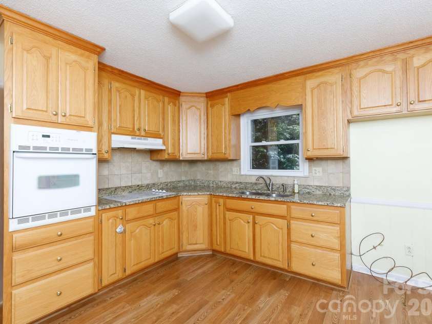 1731 Colony Road, Rock Hill, SC 29730.  MLS# CAR4427339, YatesRealty ID 52400. 