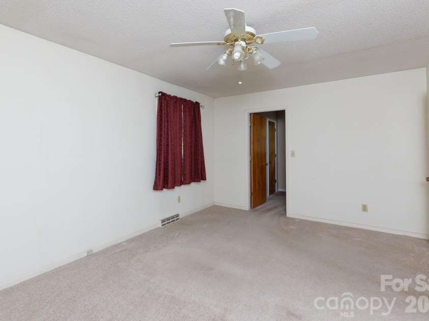 1731 Colony Road, Rock Hill, SC 29730.  MLS# CAR4427339, YatesRealty ID 52400. 