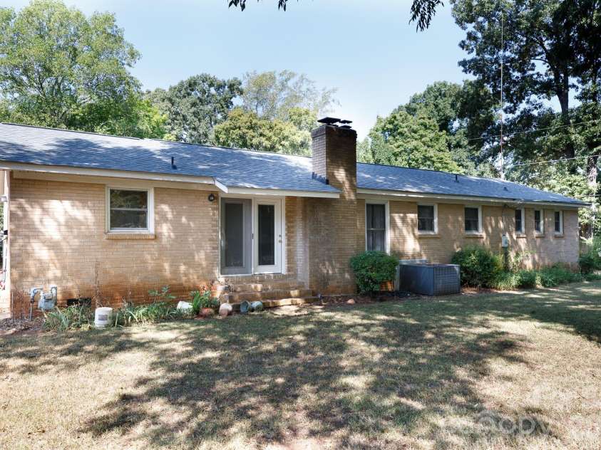 1731 Colony Road, Rock Hill, SC 29730.  MLS# CAR4427339, YatesRealty ID 52400. 