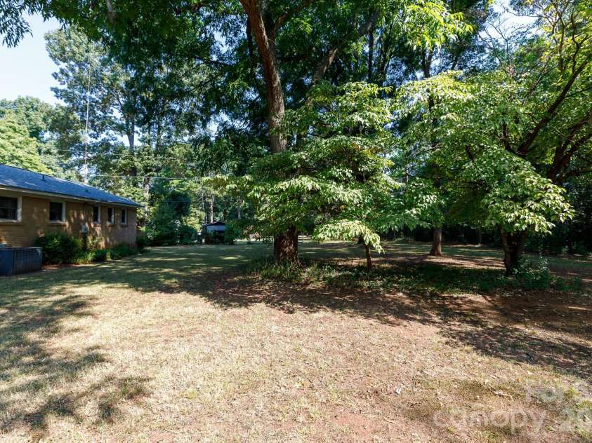 1731 Colony Road, Rock Hill, SC 29730.  MLS# CAR4427339, YatesRealty ID 52400. 