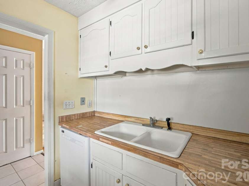 4032 Echo Farms Boulevard, Wilmington, NC 28412.  MLS# CAR4427479, YatesRealty ID 52401. 