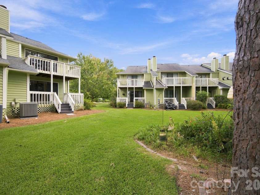 4032 Echo Farms Boulevard, Wilmington, NC 28412.  MLS# CAR4427479, YatesRealty ID 52401. 