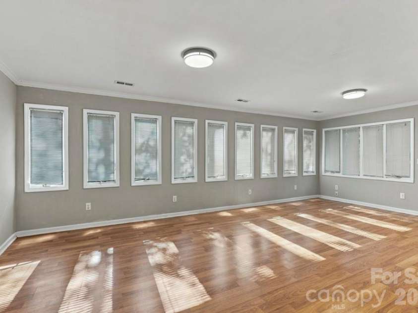 907 Cranberry Circle, Fort Mill, SC 29715.  MLS# CAR4427418, YatesRealty ID 52402. 