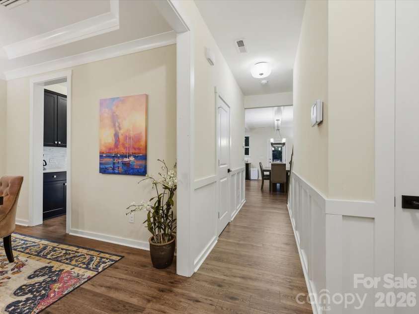 7042 Morganford Road, Charlotte, NC 28211.  MLS# CAR4426858, YatesRealty ID 52404. 