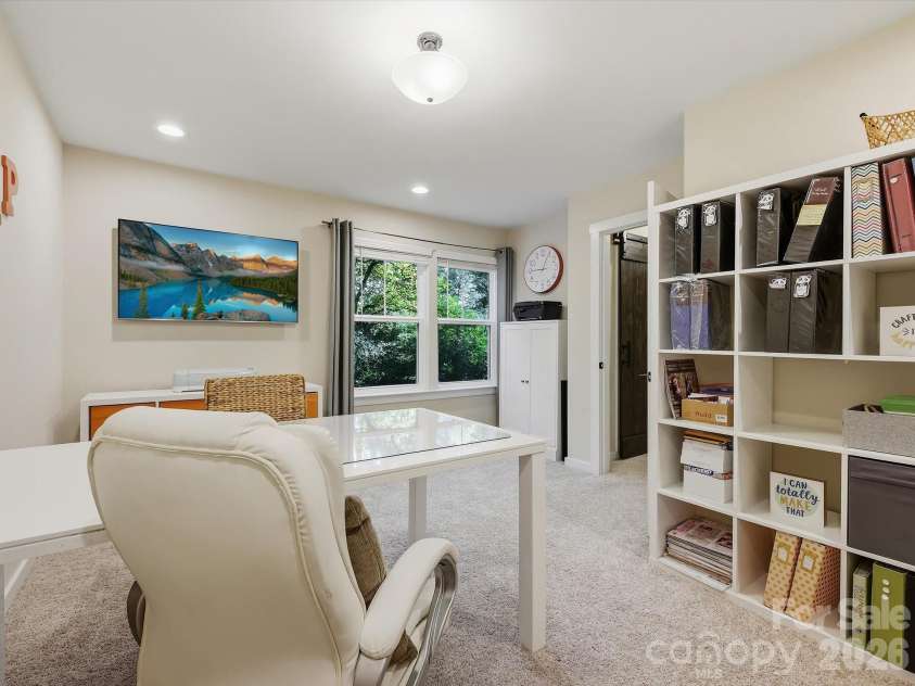 7042 Morganford Road, Charlotte, NC 28211.  MLS# CAR4426858, YatesRealty ID 52404. 