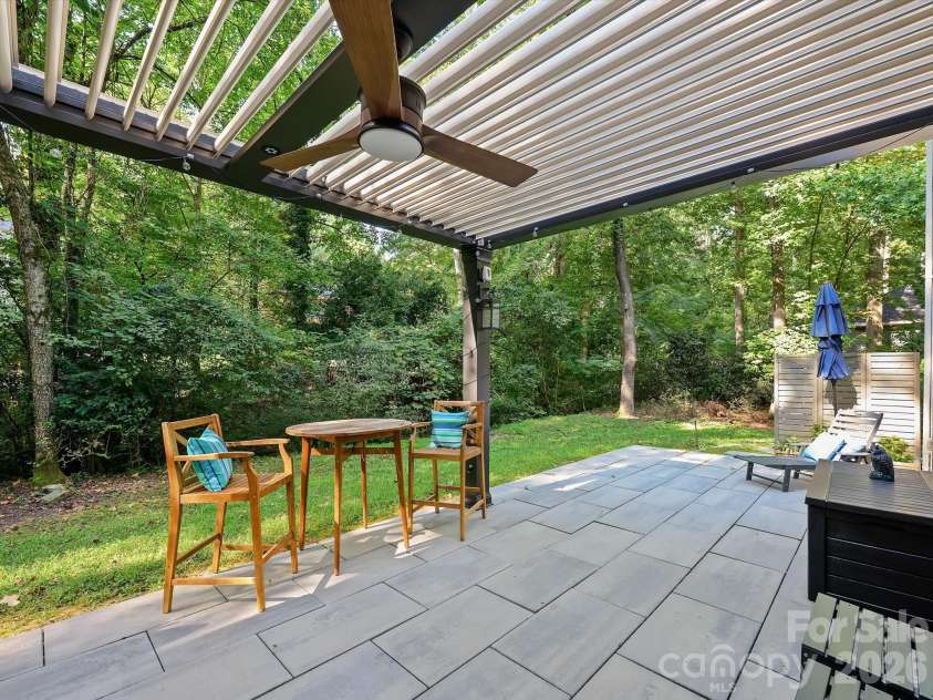 7042 Morganford Road, Charlotte, NC 28211.  MLS# CAR4426858, YatesRealty ID 52404. 