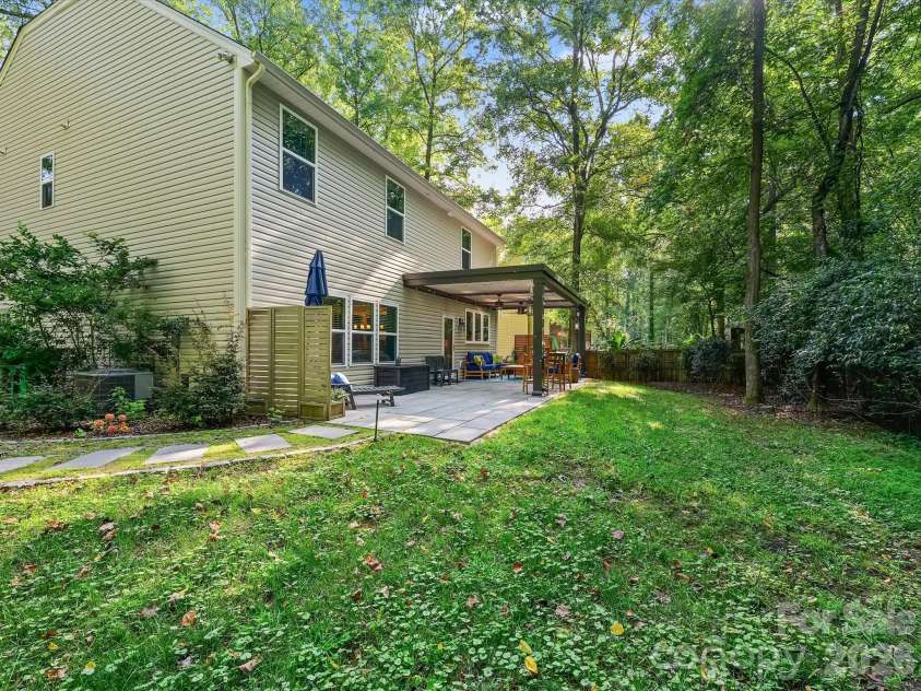7042 Morganford Road, Charlotte, NC 28211.  MLS# CAR4426858, YatesRealty ID 52404. 