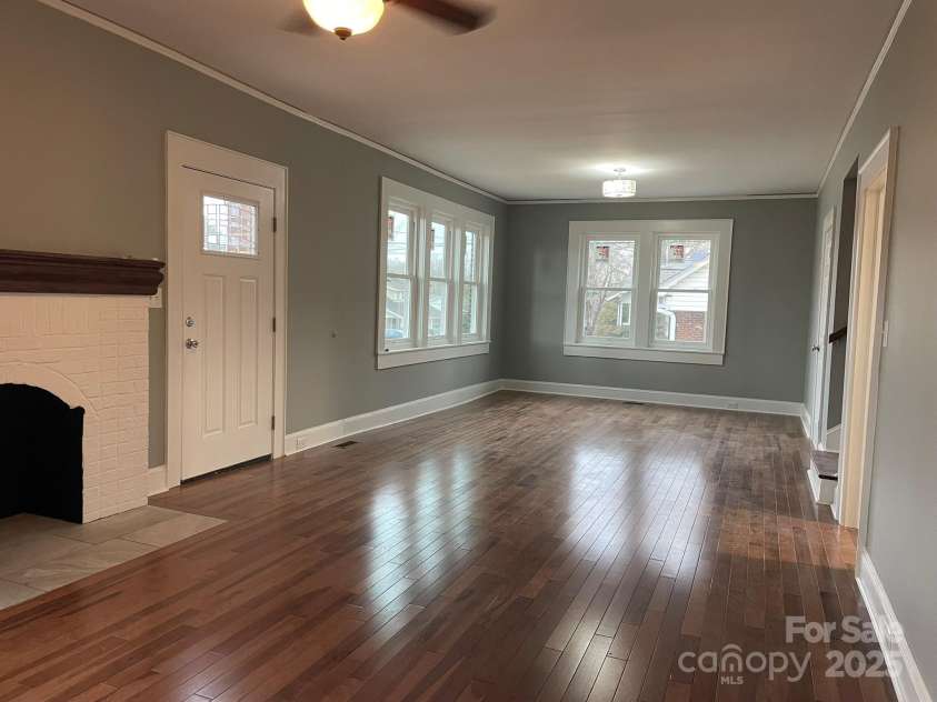 108 Evans Street, Morganton, NC 28655.  MLS# CAR4221217, YatesRealty ID 5241. 