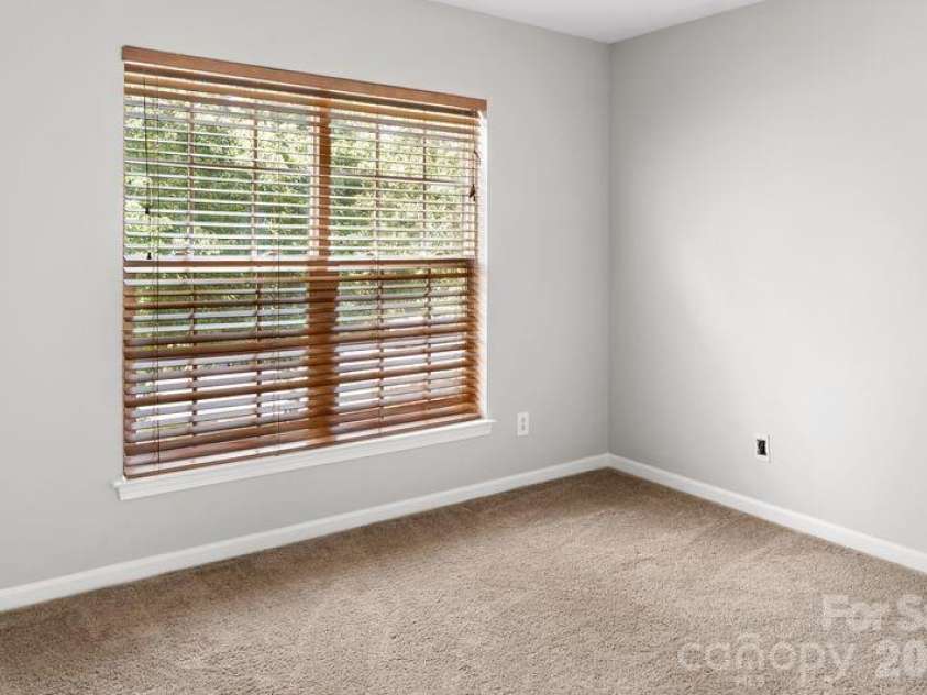 3110 Summerfield Ridge Lane, Matthews, NC 28105.  MLS# CAR4426370, YatesRealty ID 52410. 
