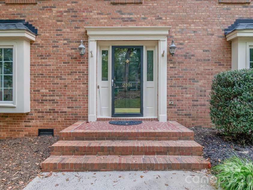 2101 Wittstock Drive, Charlotte, NC 28210.  MLS# CAR4427401, YatesRealty ID 52418. 