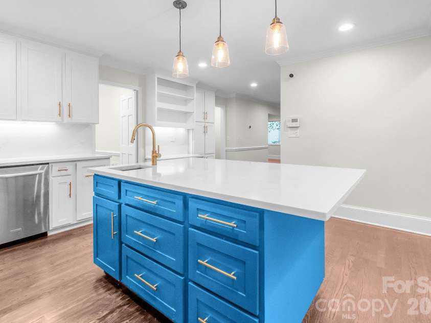 2101 Wittstock Drive, Charlotte, NC 28210.  MLS# CAR4427401, YatesRealty ID 52418. 