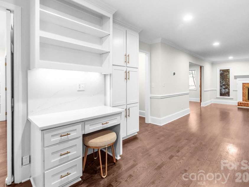 2101 Wittstock Drive, Charlotte, NC 28210.  MLS# CAR4427401, YatesRealty ID 52418. 