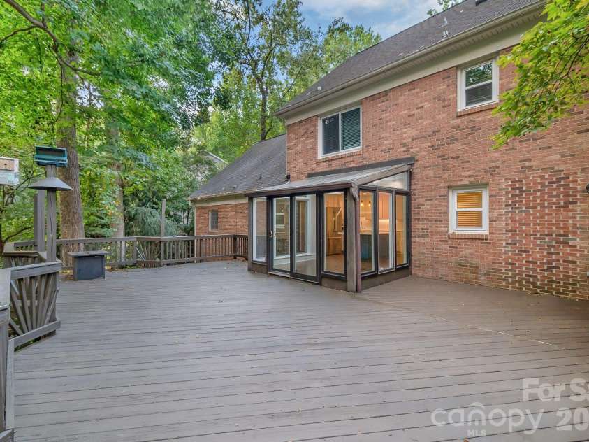 2101 Wittstock Drive, Charlotte, NC 28210.  MLS# CAR4427401, YatesRealty ID 52418. 