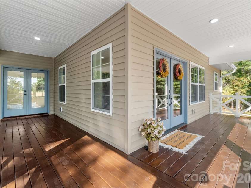 781 Berry Hill Drive, Norwood, NC 28128.  MLS# CAR4426761, YatesRealty ID 52419. 