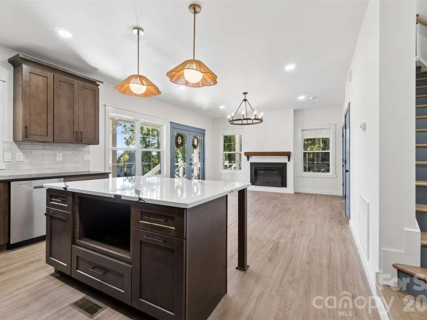 781 Berry Hill Drive, Norwood, NC 28128.  MLS# CAR4426761, YatesRealty ID 52419. 