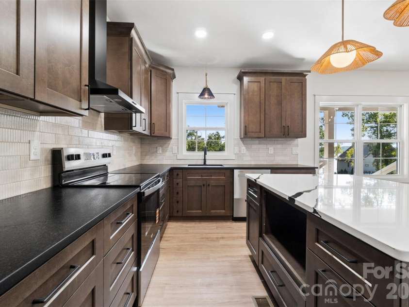 781 Berry Hill Drive, Norwood, NC 28128.  MLS# CAR4426761, YatesRealty ID 52419. 