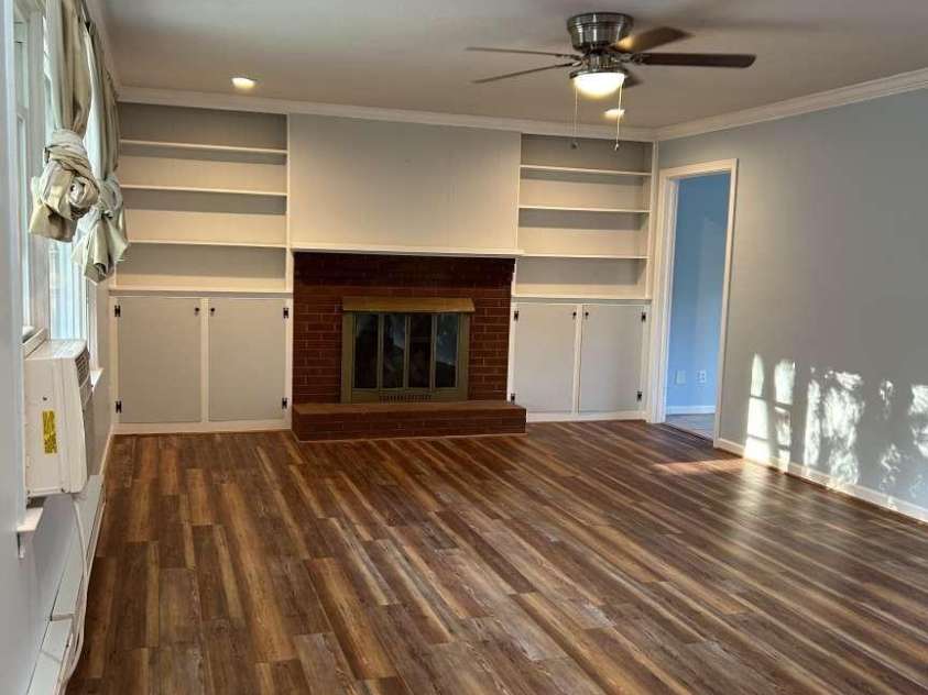1225 Pinebrook Circle, Hendersonville, NC 28739.  MLS# CAR4426966, YatesRealty ID 52420. 