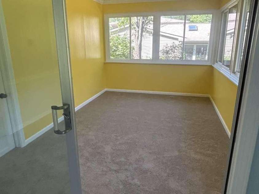 1225 Pinebrook Circle, Hendersonville, NC 28739.  MLS# CAR4426966, YatesRealty ID 52420. 