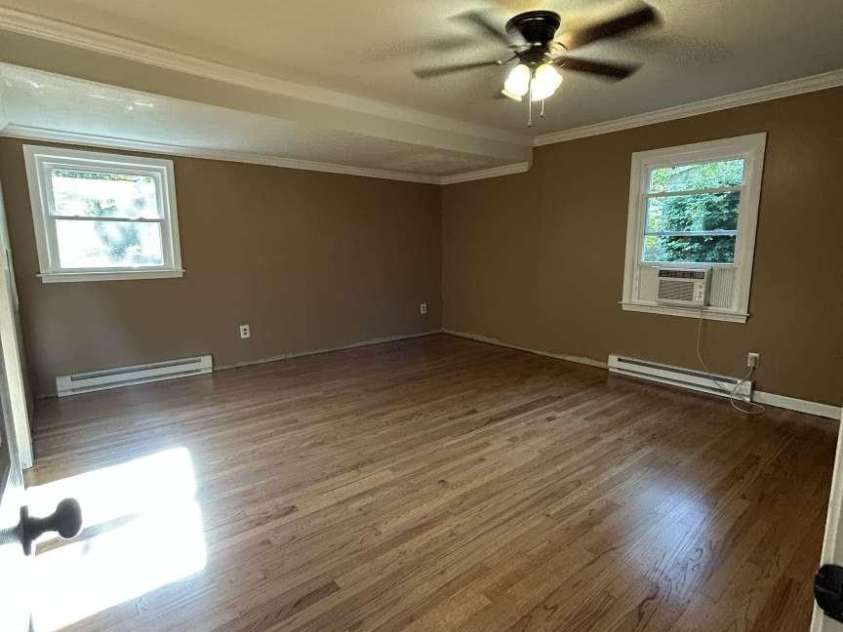 1225 Pinebrook Circle, Hendersonville, NC 28739.  MLS# CAR4426966, YatesRealty ID 52420. 