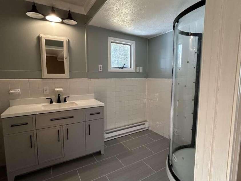 1225 Pinebrook Circle, Hendersonville, NC 28739.  MLS# CAR4426966, YatesRealty ID 52420. 