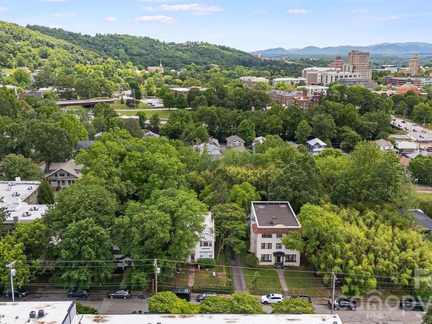 295 Chestnut Street, Asheville, NC 28801.  MLS# CAR4427544, YatesRealty ID 52421. 