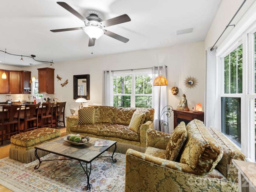 11 Old Patton Hill Road, Swannanoa, NC 28778.  MLS# CAR4426946, YatesRealty ID 52425. 