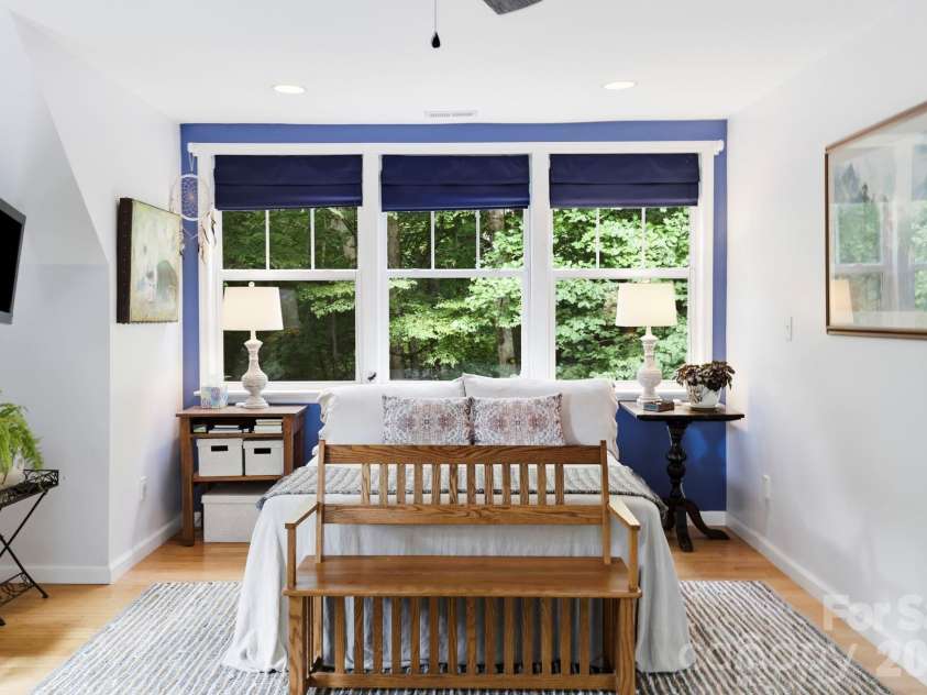 11 Old Patton Hill Road, Swannanoa, NC 28778.  MLS# CAR4426946, YatesRealty ID 52425. 