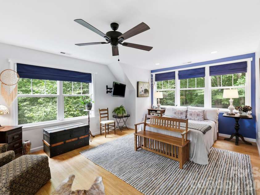 11 Old Patton Hill Road, Swannanoa, NC 28778.  MLS# CAR4426946, YatesRealty ID 52425. Primary bedroom