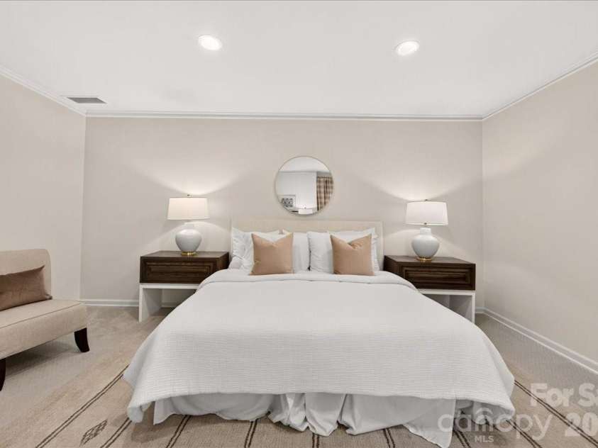 906 Cherokee Road, Charlotte, NC 28207.  MLS# CAR4426754, YatesRealty ID 52426. 