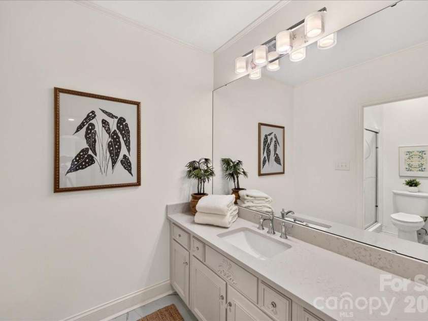 906 Cherokee Road, Charlotte, NC 28207.  MLS# CAR4426754, YatesRealty ID 52426. 