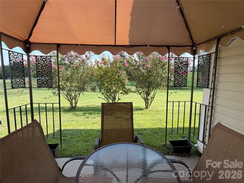 944 Summerlake Drive, Fort Mill, SC 29715.  MLS# CAR4426252, YatesRealty ID 52427. 