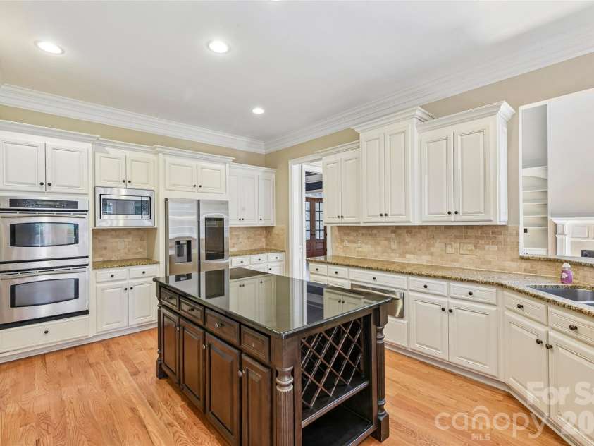 181 Attleboro Place, Mooresville, NC 28117.  MLS# CAR4427564, YatesRealty ID 52430. 
