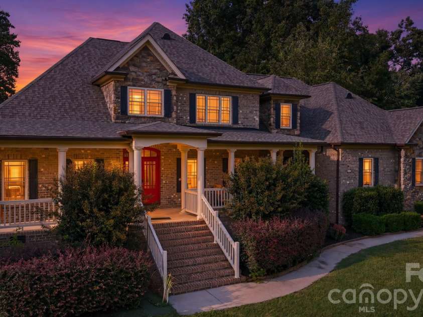 1163 Willow Creek Drive, Newton, NC 28658.  MLS# CAR4427436, YatesRealty ID 52432. 