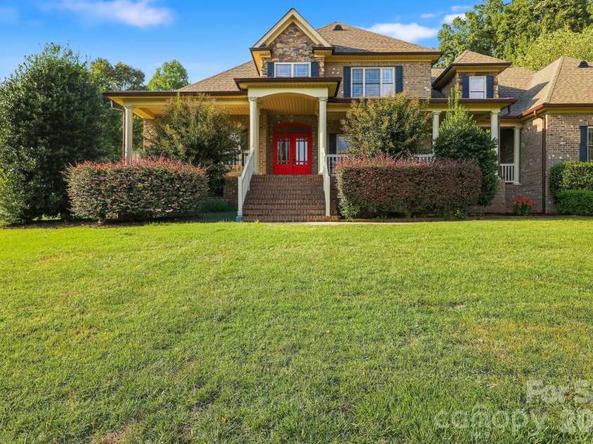 1163 Willow Creek Drive, Newton, NC 28658.  MLS# CAR4427436, YatesRealty ID 52432. 