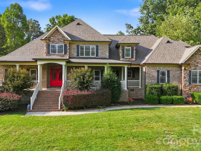 1163 Willow Creek Drive, Newton, NC 28658.  MLS# CAR4427436, YatesRealty ID 52432. 