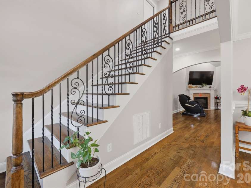 1163 Willow Creek Drive, Newton, NC 28658.  MLS# CAR4427436, YatesRealty ID 52432. 