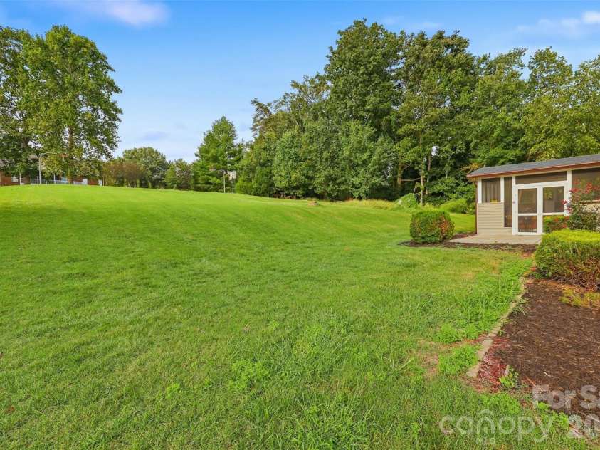 1163 Willow Creek Drive, Newton, NC 28658.  MLS# CAR4427436, YatesRealty ID 52432. 