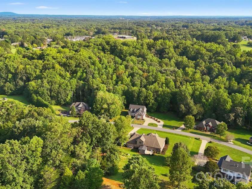 1163 Willow Creek Drive, Newton, NC 28658.  MLS# CAR4427436, YatesRealty ID 52432. 