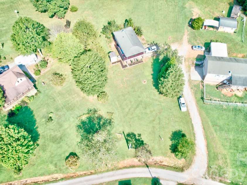 38 Country Lane, Franklin, NC 28734.  MLS# CAR4417927, YatesRealty ID 52434. Aerial View