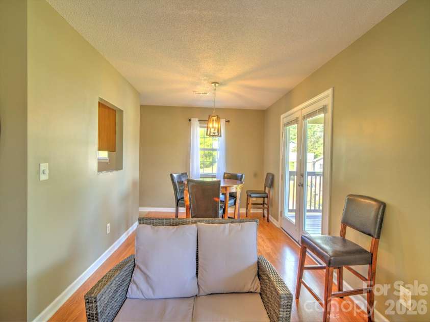 38 Country Lane, Franklin, NC 28734.  MLS# CAR4417927, YatesRealty ID 52434. Dining Area