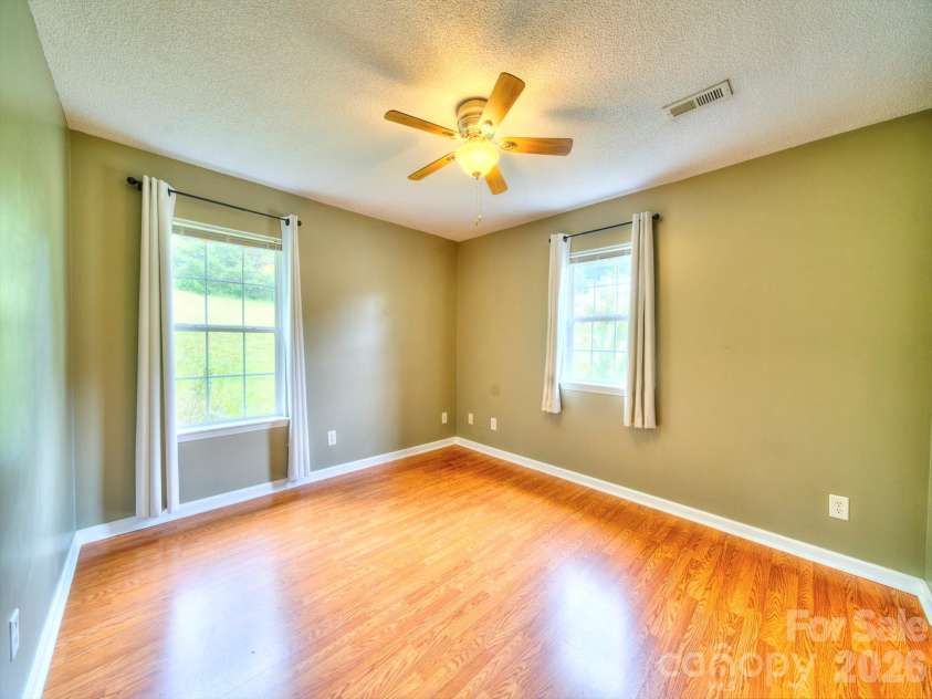 38 Country Lane, Franklin, NC 28734.  MLS# CAR4417927, YatesRealty ID 52434. Primary Bedroom