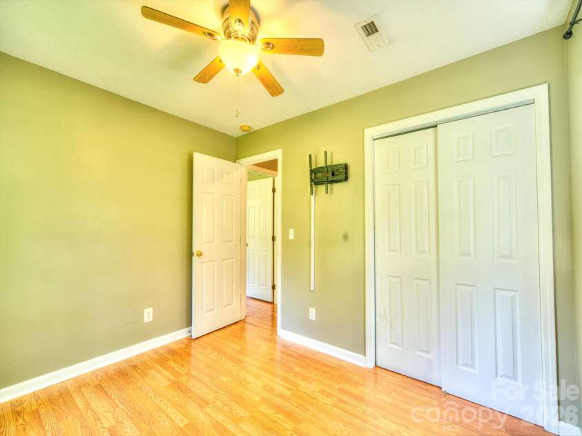 38 Country Lane, Franklin, NC 28734.  MLS# CAR4417927, YatesRealty ID 52434. Second BR Reverse Angle View