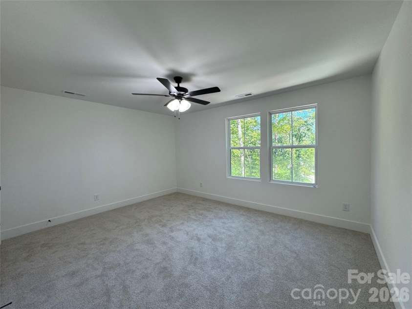 1000 Dale Avenue, Charlotte, NC 28216.  MLS# CAR4427575, YatesRealty ID 52435. 