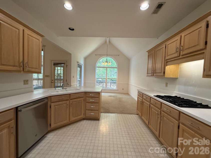 12513 Moores Mill Road, Huntersville, NC 28078.  MLS# CAR4427480, YatesRealty ID 52436. 