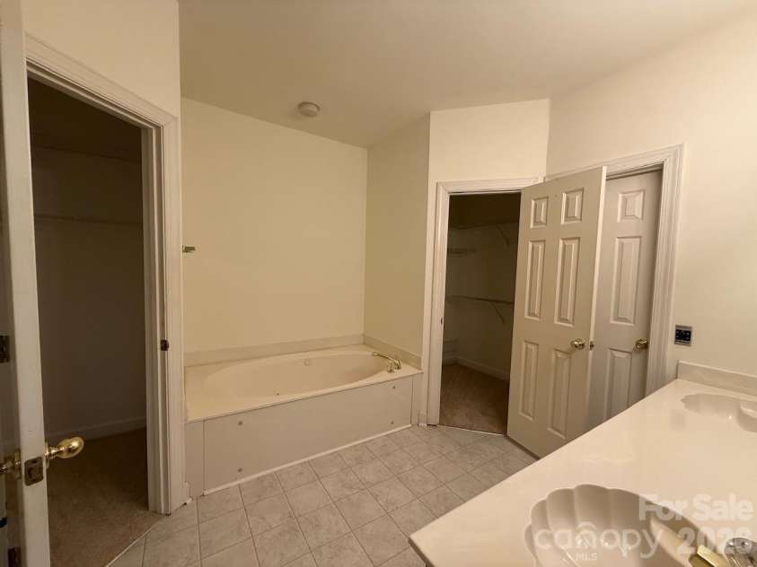 12513 Moores Mill Road, Huntersville, NC 28078.  MLS# CAR4427480, YatesRealty ID 52436. 