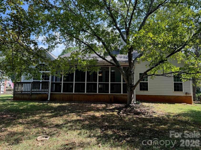12513 Moores Mill Road, Huntersville, NC 28078.  MLS# CAR4427480, YatesRealty ID 52436. 