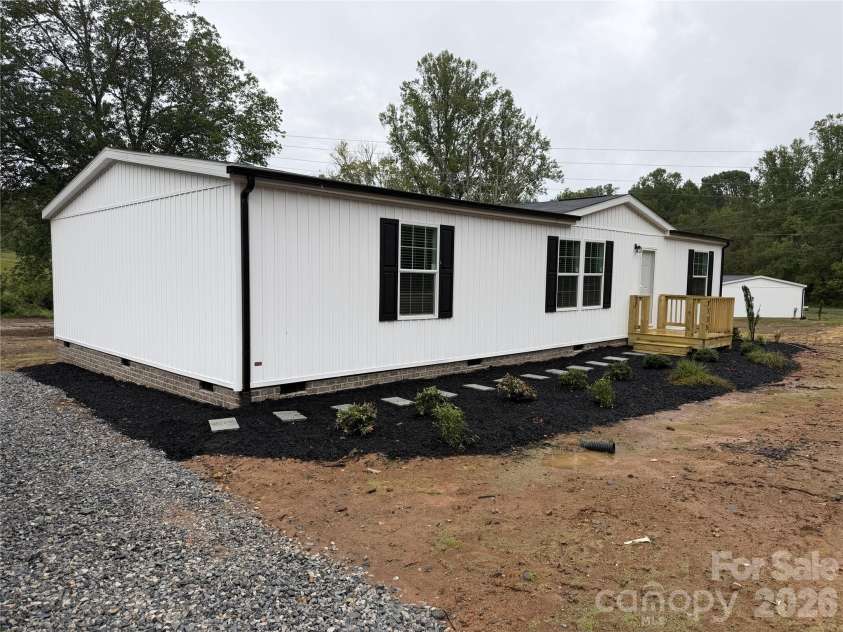 2735 Piney Road, Morganton, NC 28655.  MLS# CAR4426656, YatesRealty ID 52437. 