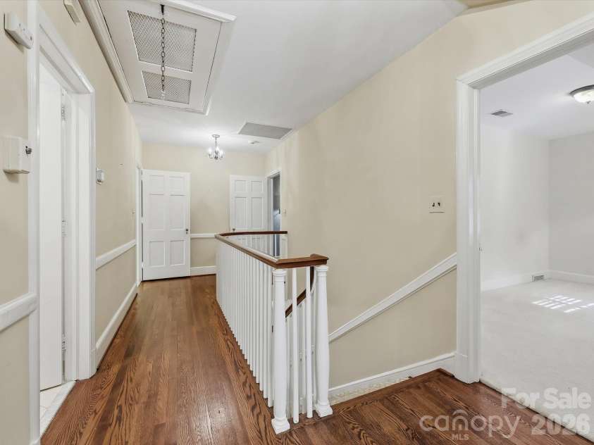 2035 Pinewood Circle, Charlotte, NC 28211.  MLS# CAR4418123, YatesRealty ID 52438. 