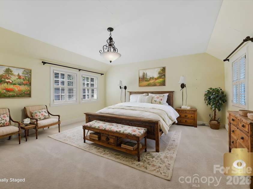 2035 Pinewood Circle, Charlotte, NC 28211.  MLS# CAR4418123, YatesRealty ID 52438. 